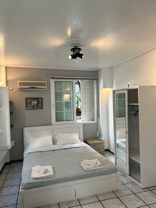 Urban Flat Next To Kalimarmaro Apartment Athens Luaran gambar